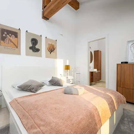ヴィラ Linnelle Seaview- Rovinj, Heated Pool Burići