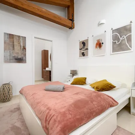 Linnelle Seaview- Rovinj, Heated Pool ヴィラ *