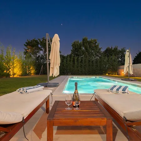ヴィラ Linnelle Seaview- Rovinj, Heated Pool Burići