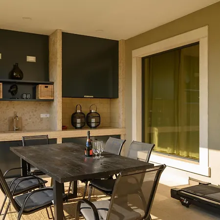 Linnelle Seaview- Rovinj, Heated Pool ヴィラ