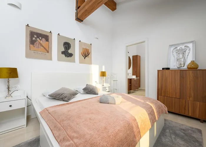 ヴィラ Linnelle Seaview- Rovinj, Heated Pool Burići