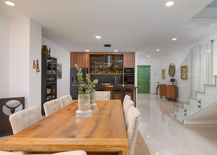 Linnelle Seaview- Rovinj, Heated Pool Villa