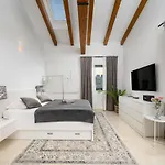 Villa Linnelle Seaview- Rovinj, Heated Pool Burići