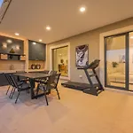 Linnelle Seaview- Rovinj, Heated Pool Villa