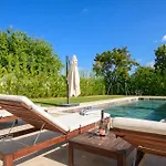 Linnelle Seaview- Rovinj, Heated Pool
