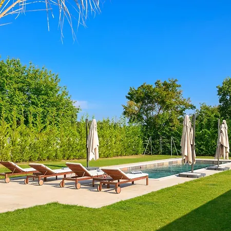 Linnelle Seaview- Rovinj, Heated Pool Villa