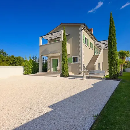 Linnelle Seaview- Rovinj, Heated Pool * Burići