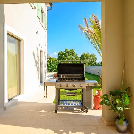 Villa Linnelle Seaview- Rovinj, Heated Pool Burici